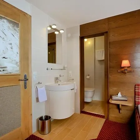 Haus Kueng לינה וארוחת בוקר