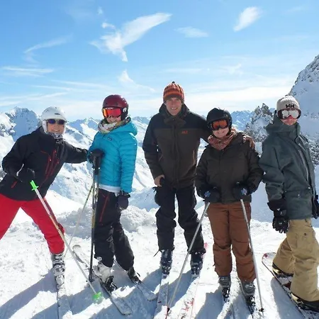 Haus Küng Frühstückspension 3*